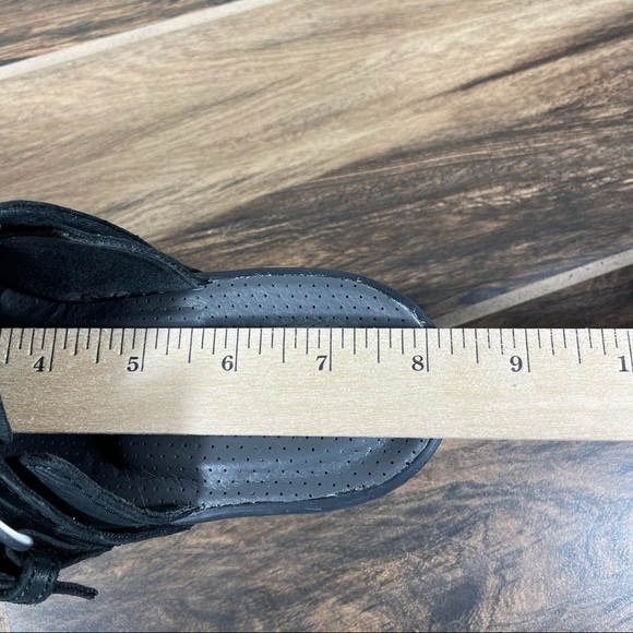 CROCS Cobbler Buckle Black Leather Cushioned Clogs - Picture 13 of 13